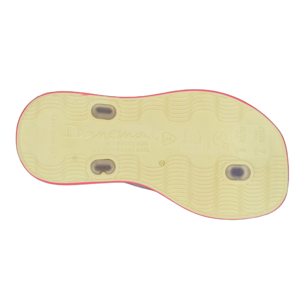 png_1500x1500_70324213