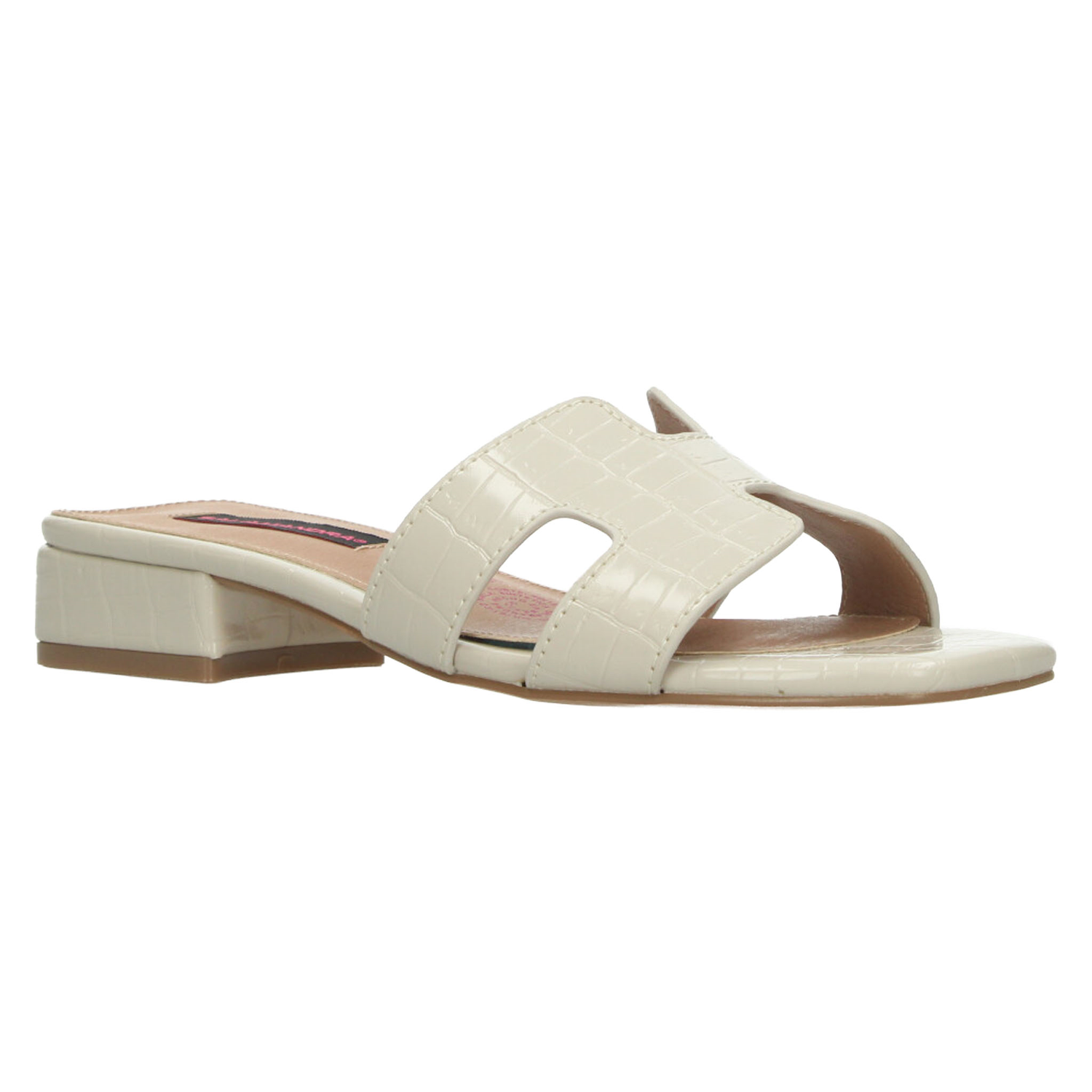 png_1500x1500_70396671